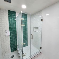 Proyecto Walk In Shower Used 42x34