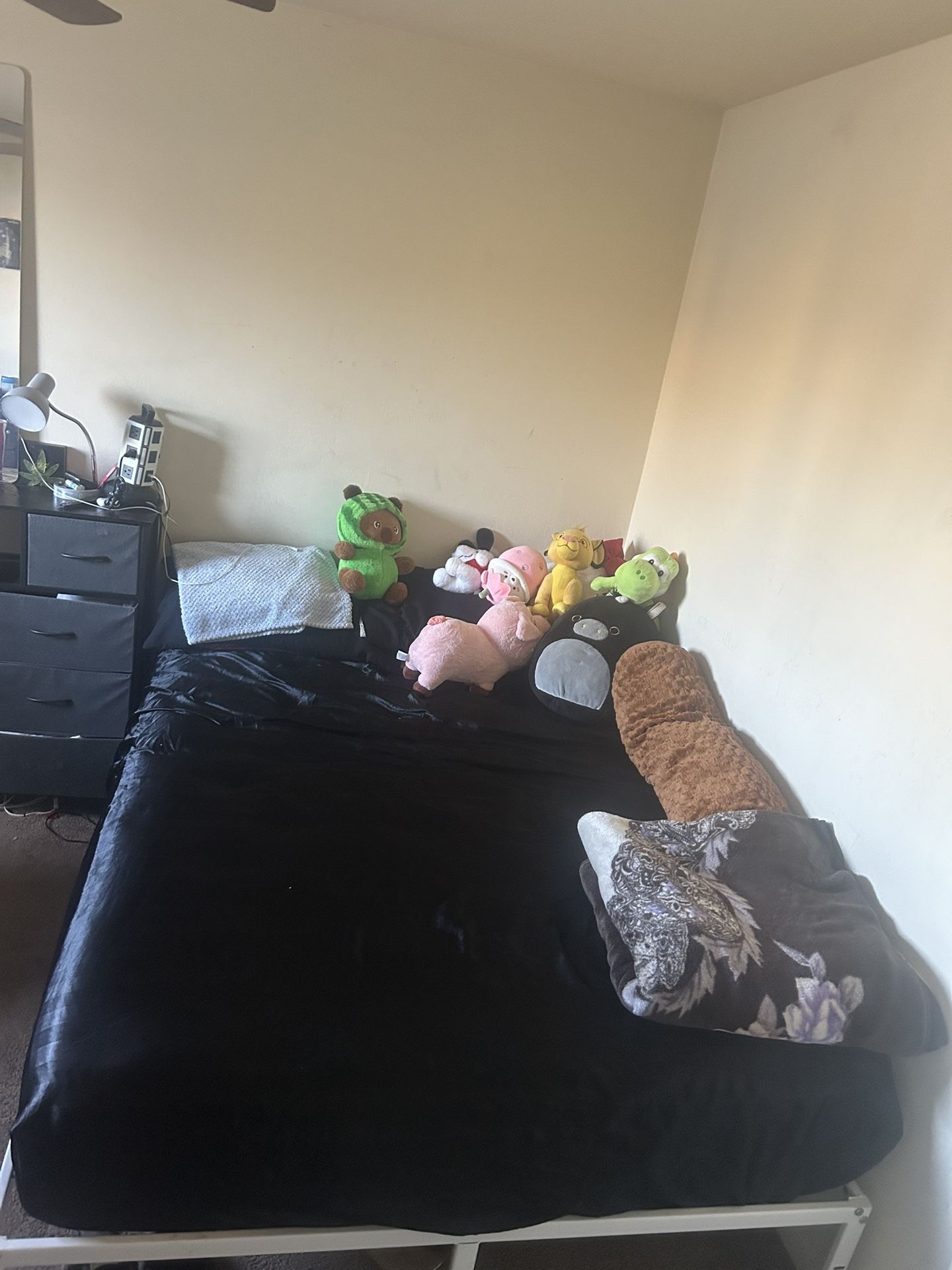 Bed frame & Matress