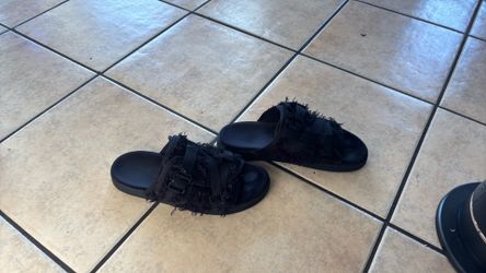 Distressed Draco slides