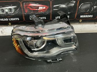 LINCOLN NAVIGATOR 2015-2017 RH HEADLIGHT HID (complete) OEM