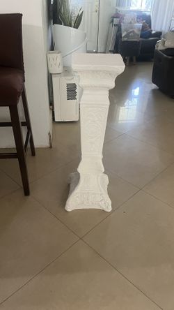 Beautiful New Stand White