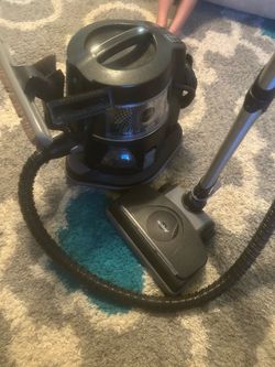 Rainbow wet/dry vacuum