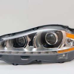 11-15 Jaguar XJ Headlight Xenon Brand New Condition 