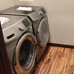 Stainless Steel Washer And Dryer Excellent Condition 