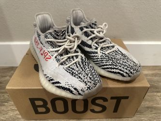 Yeezy Boost 350 V2 Color White Zebra