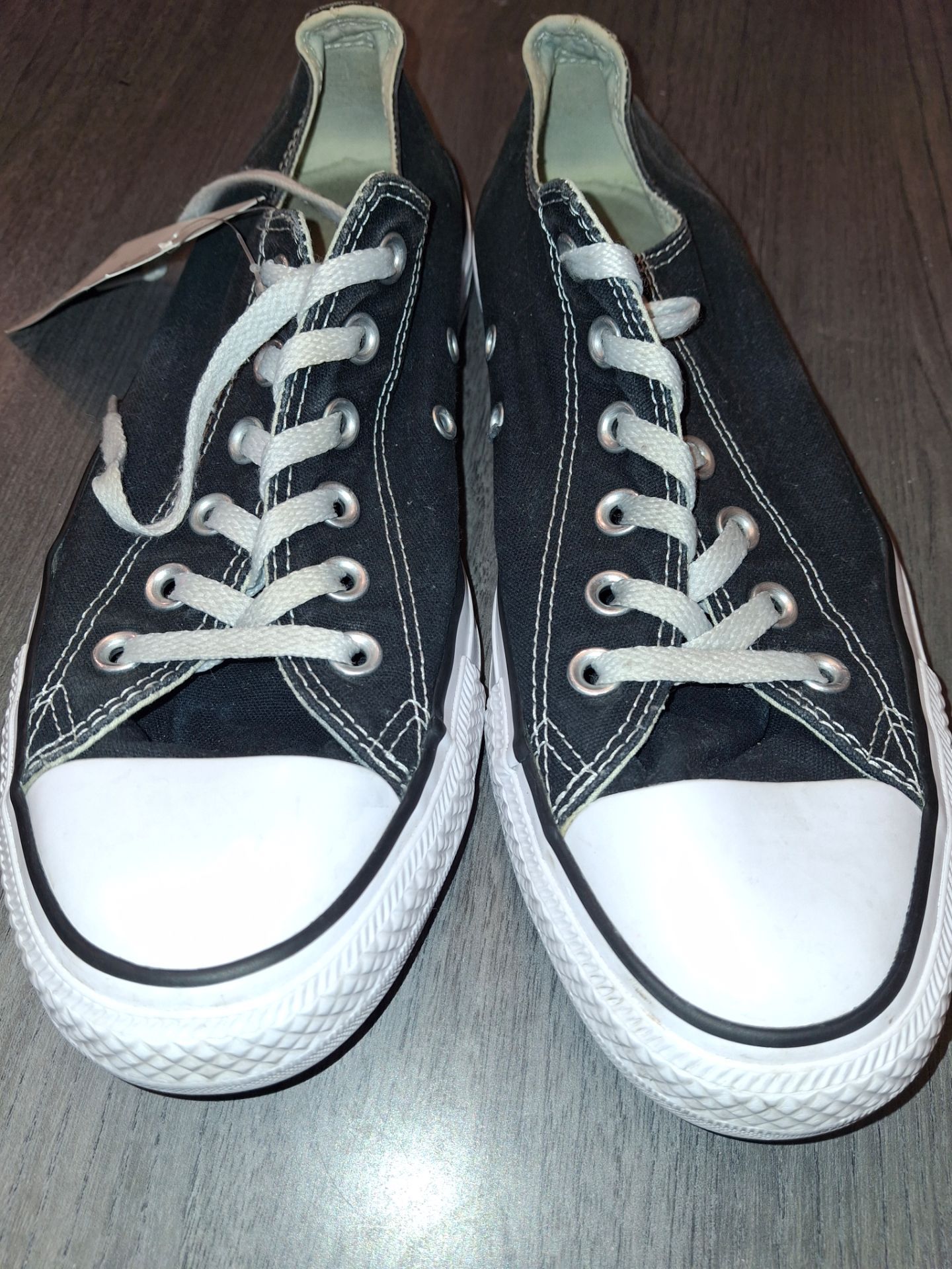 Women's Size Size 10 Men's 8 Converse Chuck Taylor All Star Low Top Black/White