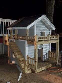 Custom dog Houses