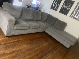 LShape with Pullout mattress