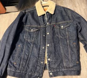 Levi's Sherpa-Lined Denim Trucker Jacket Size M