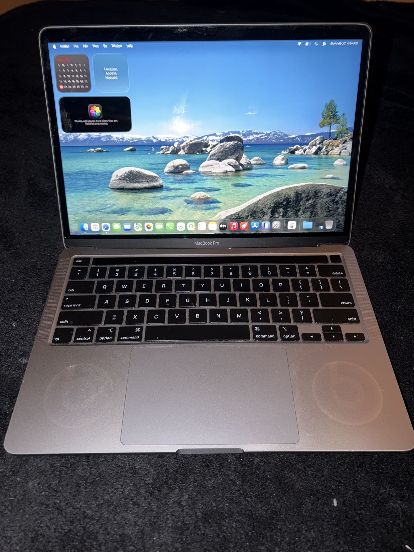 2020 MacBook Pro 13 Touchar 2ghz i5 16gb 1TB Storage Intel Processor