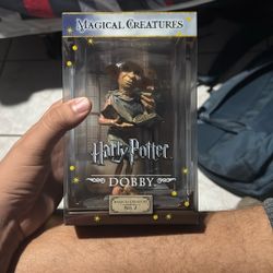 Dobby Universal Figure 