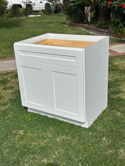 Kitchen laundry base cabinet 30 inch white shaker