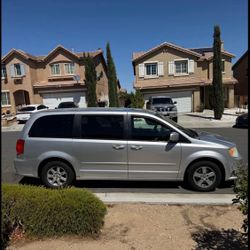2012 Dodge Caravan 