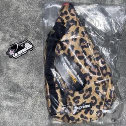 LEAPORD SUPREME SLING BAG