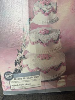 Wilton cake stand