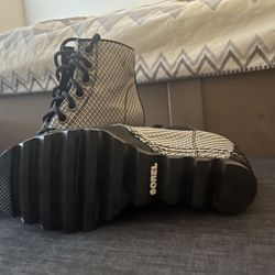 Sorel Wedge Boots 