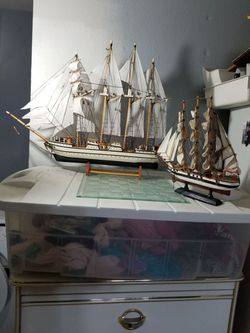 BOTH SHIPS FOR $175. BIG ONE IS 2FT WIDE DMALL ONE 1FT WIDE