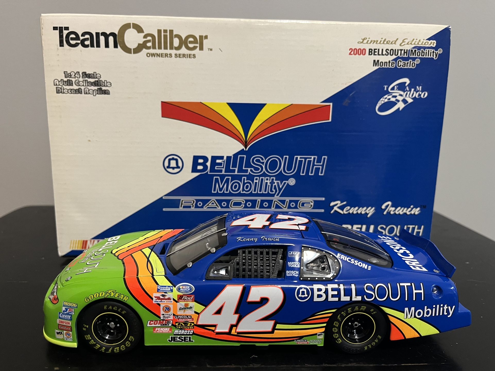 Team Caliber 2000 BELLSOUTH Mobility #42 Kenny Irwin NASCAR 1:24 Diecast Car