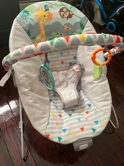 Baby Bouncer Seat with Toys