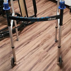 Drive Foldable Locking Rollator by Drive