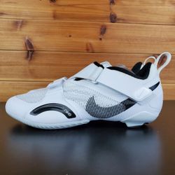 Nike cycling shoes