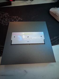 Corsair Dominator Titanium RGB DDR5 32GB (2x16GB) 6000MHz CL30 White – Brand New Sealed