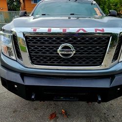 2017 Nissan Titan