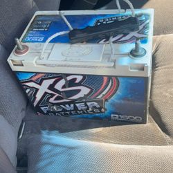 Xs Power 16 Volt Good For Car Audio I Have Two So Don’t Need This One Will Come With Subwoofer 8(kicker Competition” For 450 Or Battery Alone For 350 