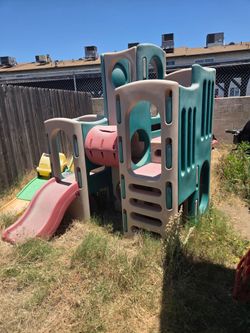 Kids playground slide set free