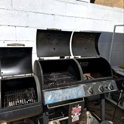 Oklahoma Joe's Longhorn Combo CharcoalSmoker and Grill. 