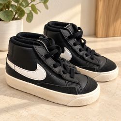 Size 7 kids Nike Blazer Mid Toddler Sneakers