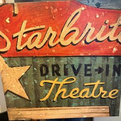  Vintage Look Canvas Wall Art