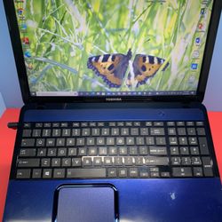 ..TOSHIBA SATÉLITE . .L855S….120 GB SSD...6.0 RAM . READY FOR CLASSES ON LINE OR WORK FROM HOME