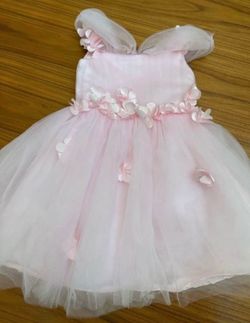 Girl’s dress