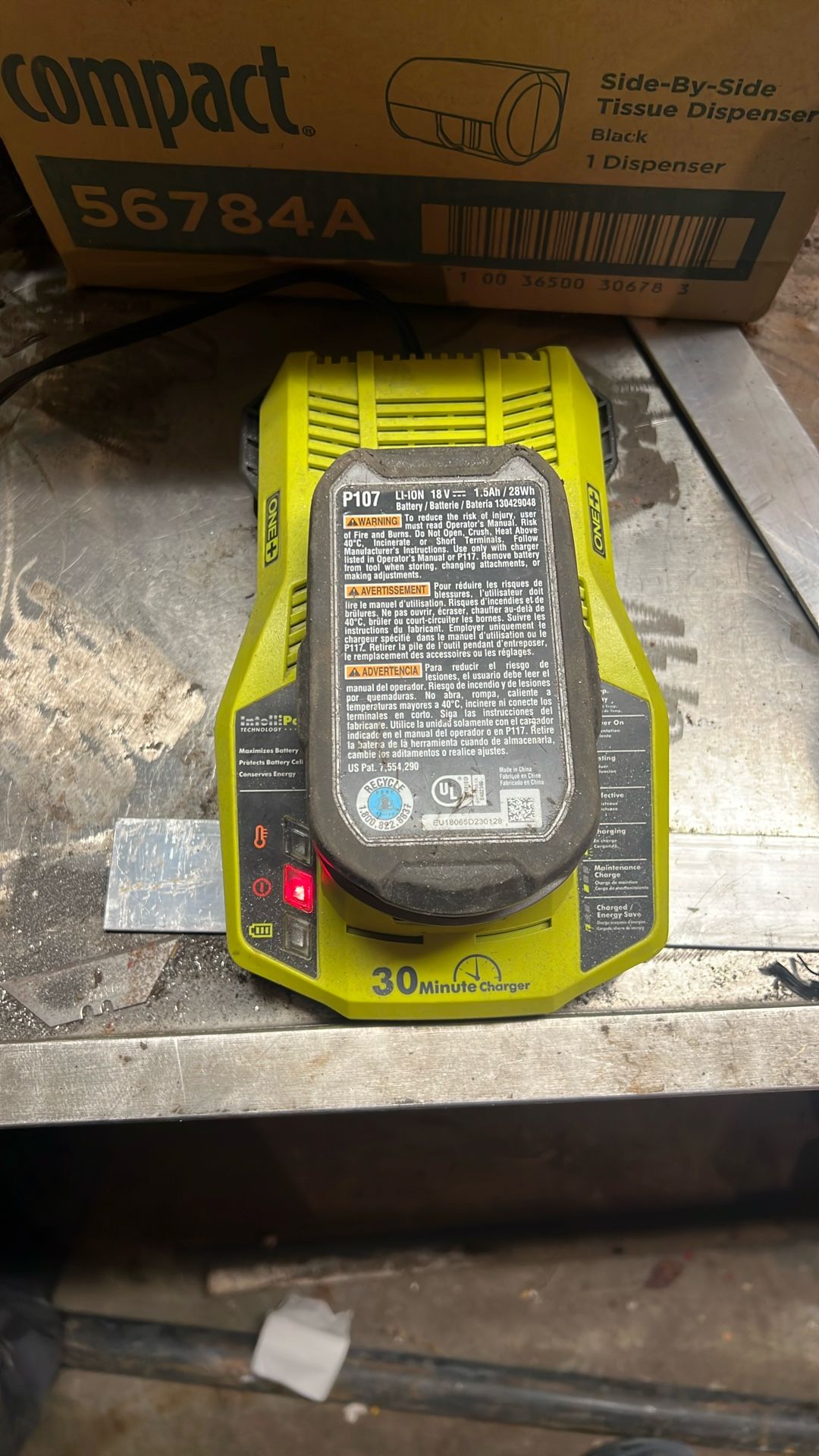 Ryobi Battery And  30 Minutos Charger
