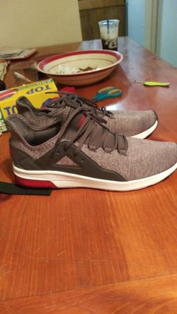 Brand new pumas size 11 men's