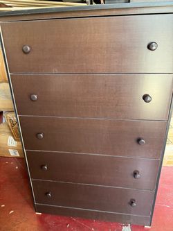 Dresser 5 drawers