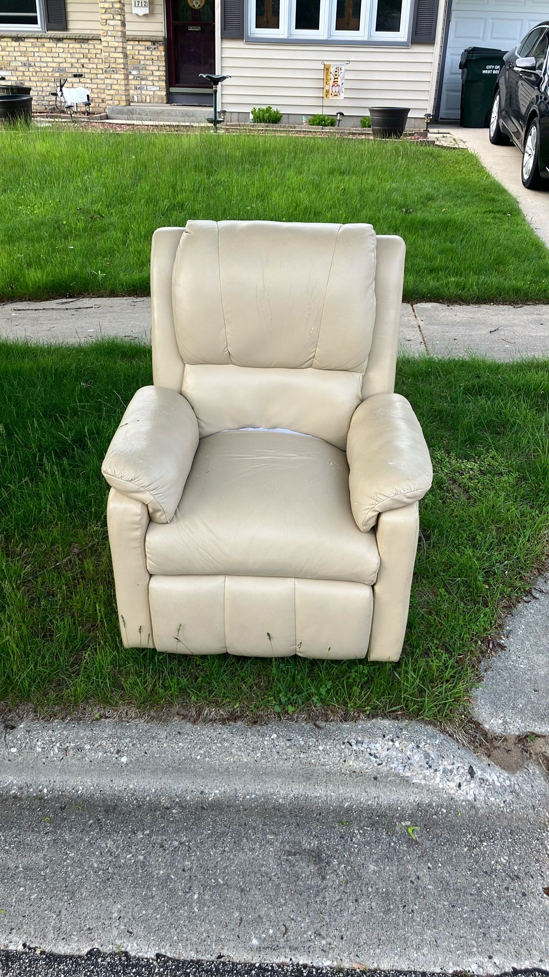 Free Recliner