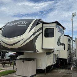 2021 grand design solitude