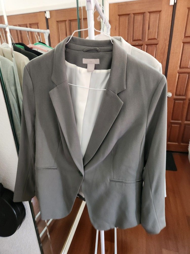 H&M Women's Blazer Light Olive / Sage Size XL NWT One Button - $25