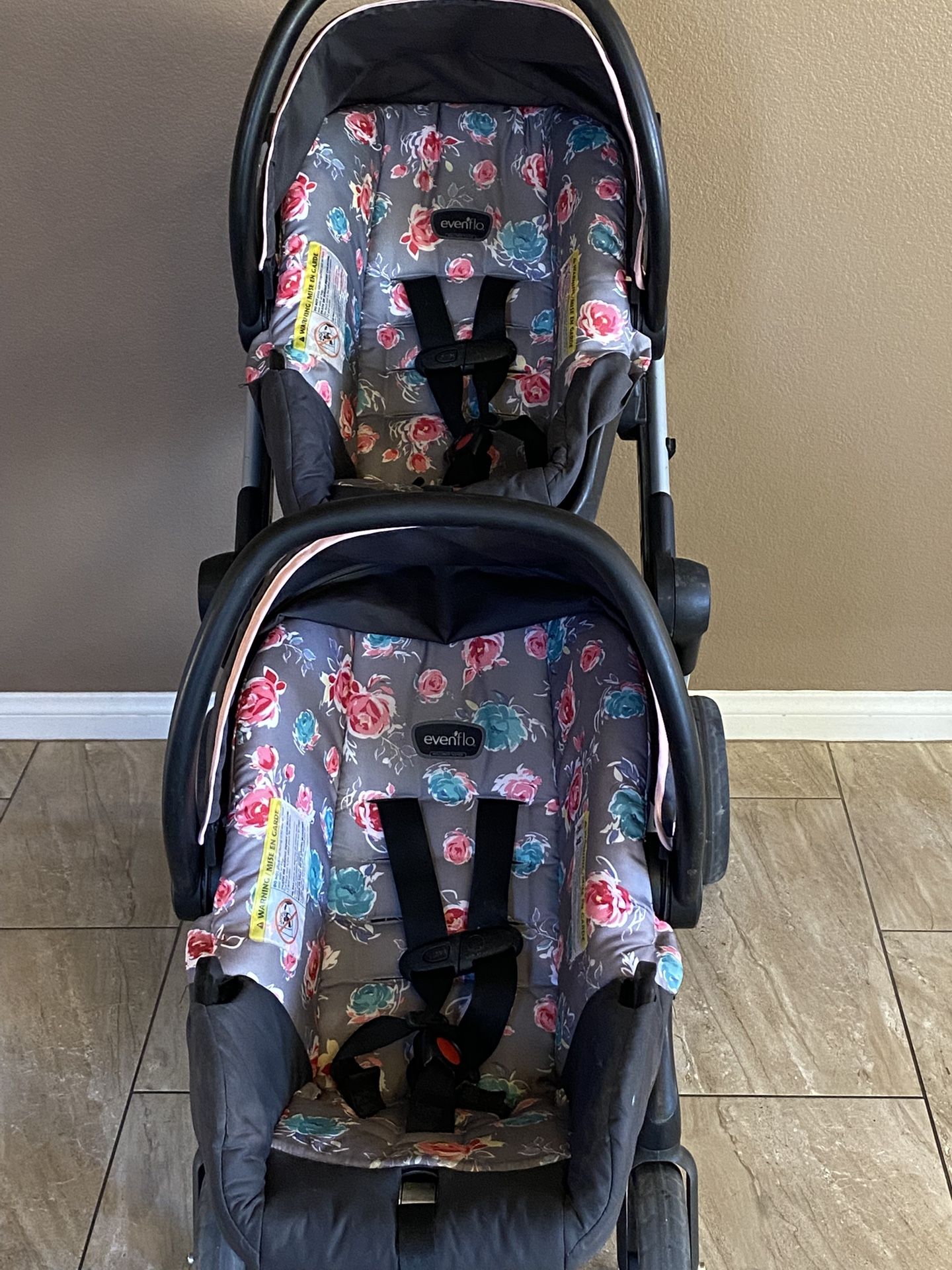 Evenflo Xpand Double Stroller with Toddler and Car seats