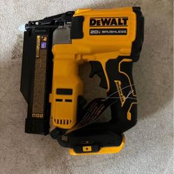 20V Max 23-Gauge Pin Nailer (Tool Only)