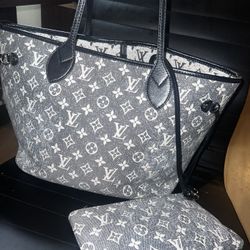LV BAG