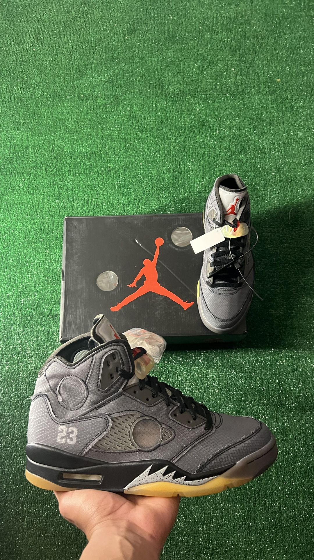 Off White x Jordan 5 ‘Muslin’