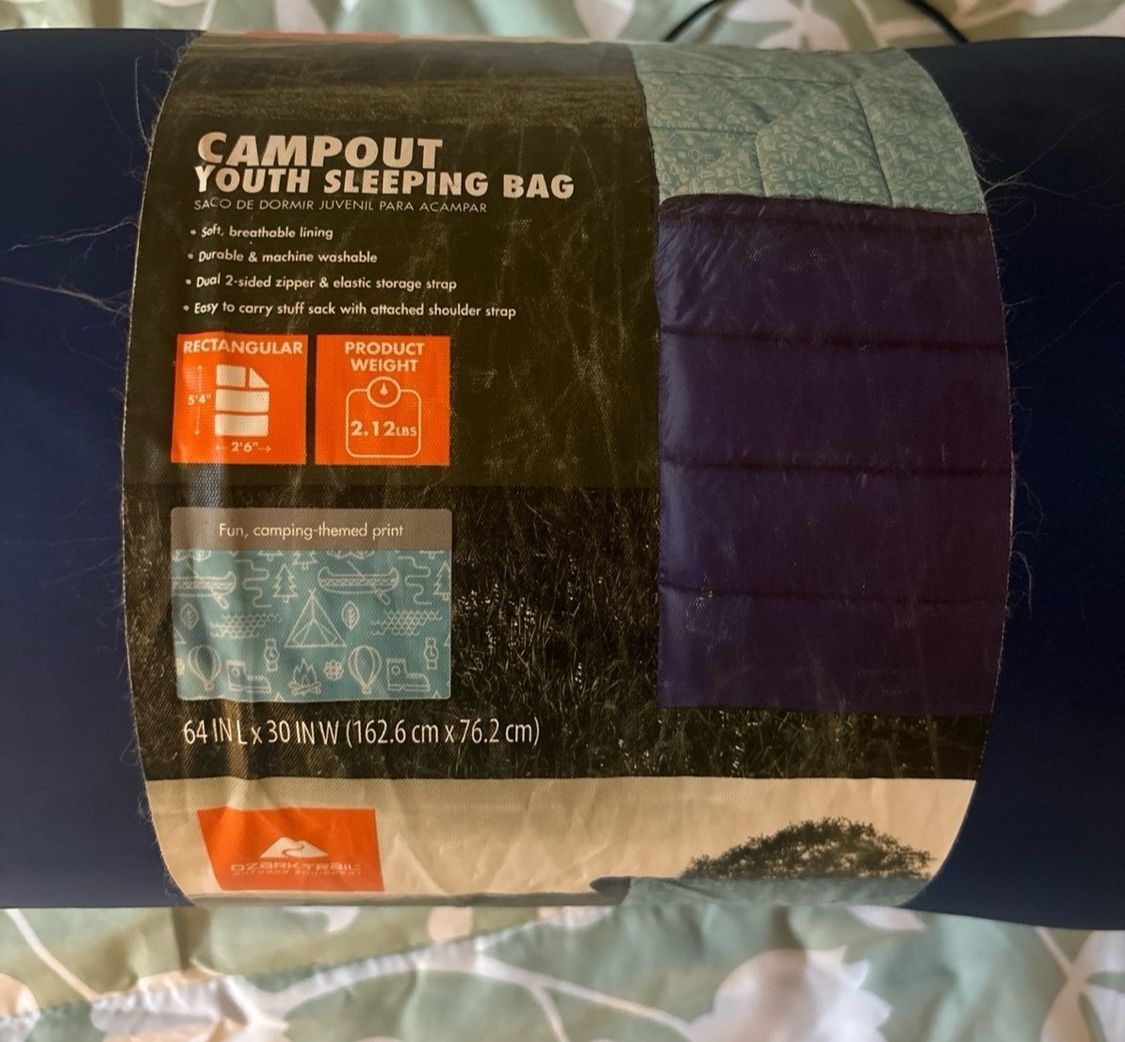 OZARK TRAIL YOUTH SLEEPING BAG NEW
