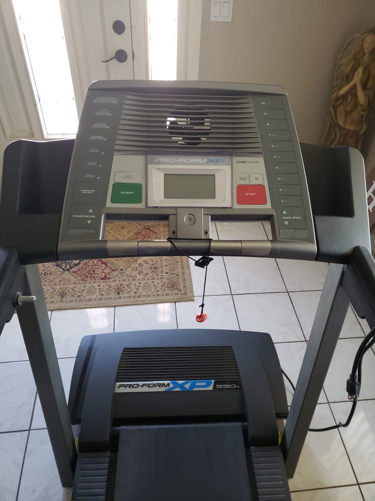 Proform XP 550s treadmill with safety key