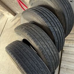 Tráiler Tires 16