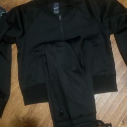 Sweatsuit 