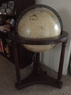 Vintage world lamp globe