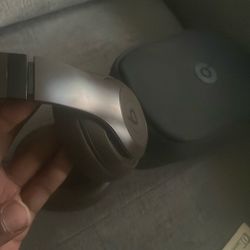 Beats Studio Pros 